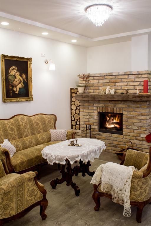 Deak Udvarhaz Hotel Kakucs Екстериор снимка
