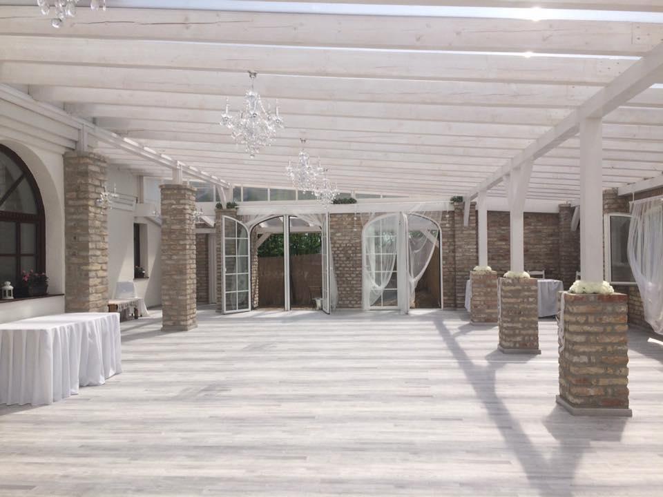 Deak Udvarhaz Hotel Kakucs Екстериор снимка