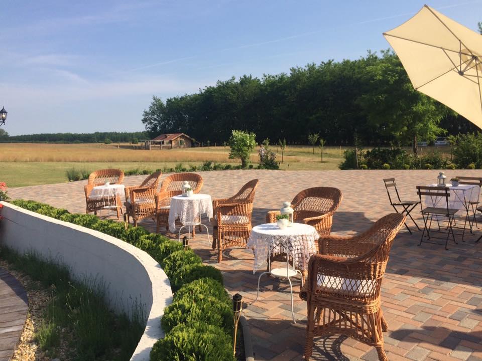 Deak Udvarhaz Hotel Kakucs Екстериор снимка